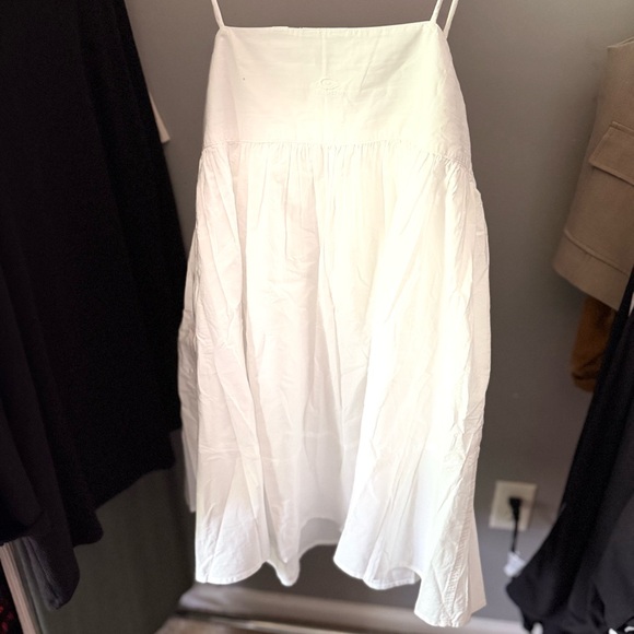 Chic White Mini Dress - Picture 1 of 2